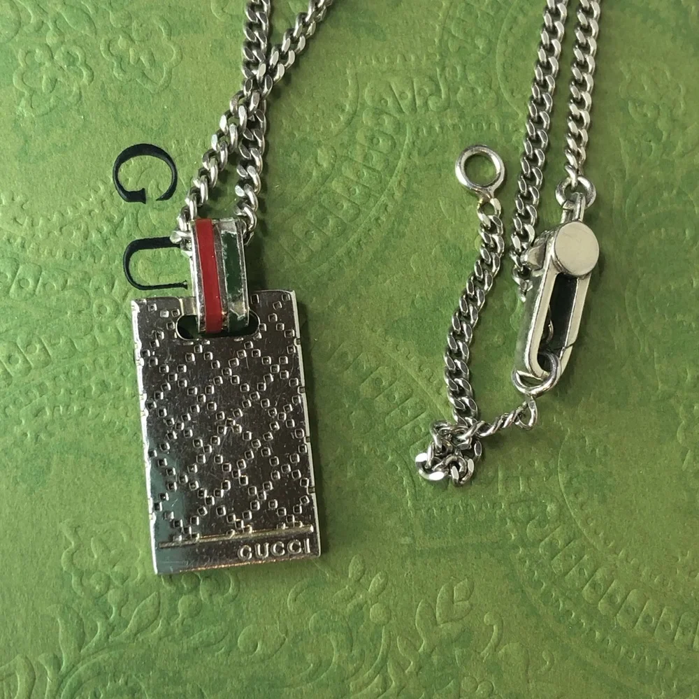GUCCI Sterling Silver Diamante Pattern Sherryline Pendant Gucci Necklace w Box